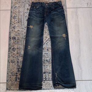 BKE Fulton 32x34 Distressed Jeans. Great condition.